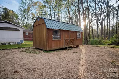 308 E Cleveland Avenue, Bessemer City, NC 28016 - Photo 30