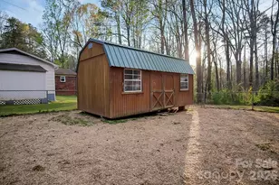 308 E Cleveland Ave, Bessemer City, NC 28016 - Photo 30