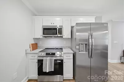 1298 18th Street NE, Hickory, NC 28601 - Photo 6
