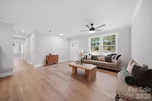 1298 18th St NE, Hickory, NC 28601 - Photo 2