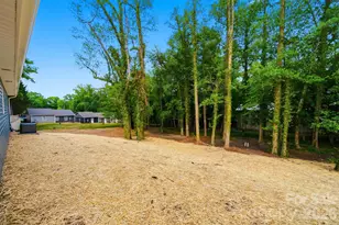 1298 18th St NE, Hickory, NC 28601 - Photo 18