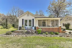 704 S Chester St, Gastonia, NC 28052 - Photo 2