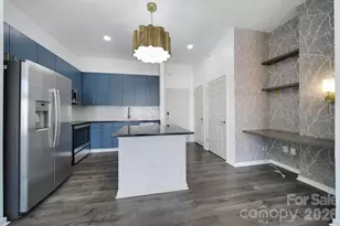 2125 Southend Dr, Charlotte, NC 28203 - Photo 2