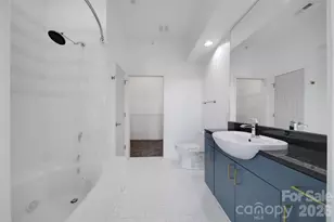 2125 Southend Dr, Charlotte, NC 28203 - Photo 16