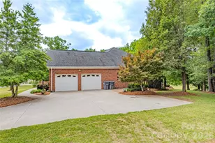 136 Windemere Isle Rd, Statesville, NC 28677 - Photo 38