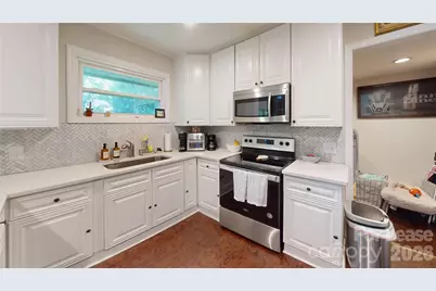 640 Manhasset Road, Charlotte, NC 28209 - Photo 6