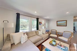 640 Manhasset Rd, Charlotte, NC 28209 - Photo 2