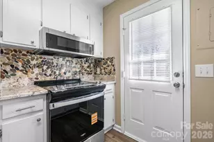 525 12th Street SW, Hickory, NC 28602 - Photo 8