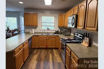 7004 Forest Hills Drive, Denver, NC 28037 - Photo 4