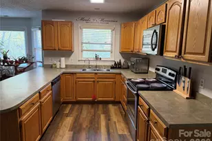 7004 Forest Hills Dr, Denver, NC 28037 - Photo 4