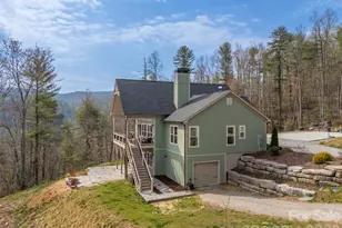 666 Never Blue Rd, Flat Rock, NC 28731 - Photo 4