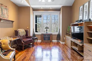 39 Oak Hollow Dr, Asheville, NC 28805 - Photo 8