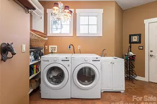 39 Oak Hollow Dr, Asheville, NC 28805 - Photo 26