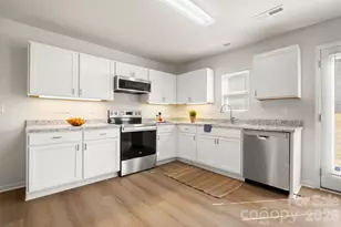 2217 Pinnacle View Dr, Kings Mountain, NC 28086 - Photo 2