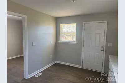 509 Skipwith Place, Charlotte, NC 28217 - Photo 4