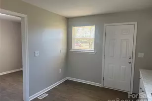 509 Skipwith Pl, Charlotte, NC 28217 - Photo 4