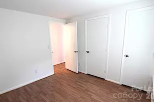 1645 Arlyn Cir, Charlotte, NC 28213 - Photo 8