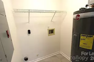 1645 Arlyn Cir, Charlotte, NC 28213 - Photo 18