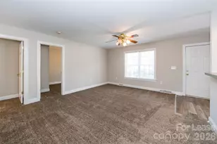 807 King Arthur Dr, Gastonia, NC 28056 - Photo 4