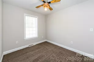 807 King Arthur Dr, Gastonia, NC 28056 - Photo 20