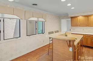 110 Clubwood Ct, Asheville, NC 28803 - Photo 14