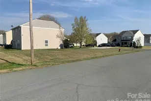 201 Buckboard Ln, Albemarle, NC 28001 - Photo 4