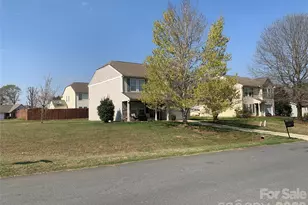 201 Buckboard Ln, Albemarle, NC 28001 - Photo 2