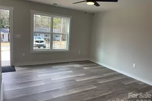 163 W Pine St, Norwood, NC 28128 - Photo 4