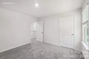 5030 Shallow Brk Dr, Charlotte, NC 28215 - Photo 32