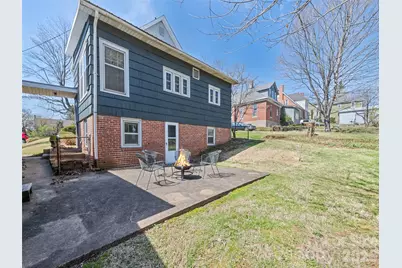 151 Hampton Heights, Canton, NC 28716 - Photo 10