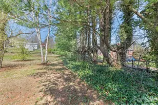 151 Hampton Heights, Canton, NC 28716 - Photo 10