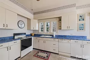 151 Hampton Heights, Canton, NC 28716 - Photo 20