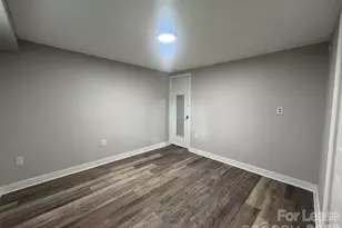 1117 Mineral Springs Rd, Charlotte, NC 28262 - Photo 4