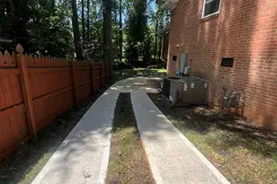 1117 Mineral Springs Rd, Charlotte, NC 28262 - Photo 2