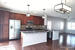 15257 Wrights Crossing Dr, Charlotte, NC 28278 - Photo 4