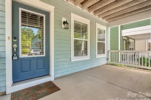 347 Spring St, Davidson, NC 28036 - Photo 2