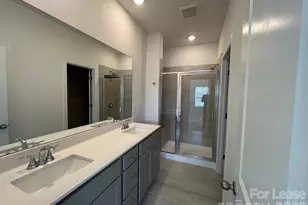 1524 31st St NE, Conover, NC 28613 - Photo 8