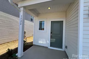 1524 31st St NE, Conover, NC 28613 - Photo 2