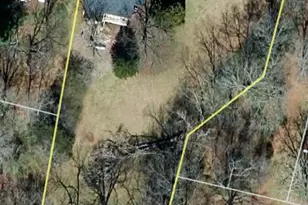 251 W 3rd St, Rutherfordton, NC 28139 - Photo 6