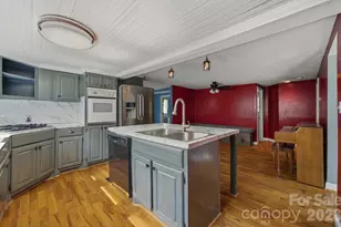 1127 Barney Pl, Lenoir, NC 28645 - Photo 16