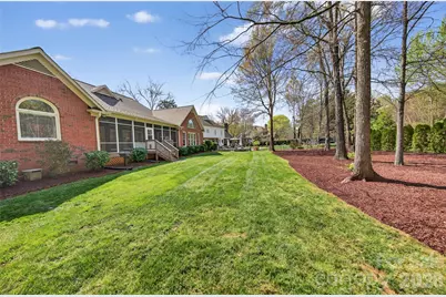12800 Darby Chase Drive, Charlotte, NC 28277 - Photo 24