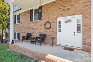 4206 Wimbledon Dr, Dallas, NC 28034 - Photo 2