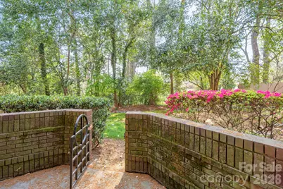 2715 Selwyn Avenue #34, Charlotte, NC 28209 - Photo 16