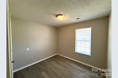 333 E Todd Lane, Charlotte, NC 28208 - Photo 16