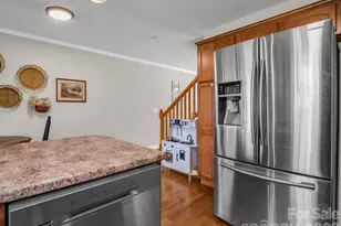 22 Macks Way, Hendersonville, NC 28739 - Photo 14