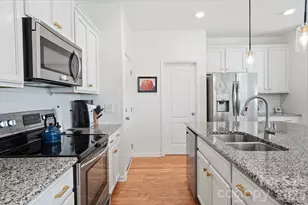 5084 Lily Pond Cir, Waxhaw, NC 28173 - Photo 14