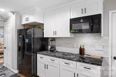 2006 Killarney Place, Charlotte, NC 28262 - Photo 12