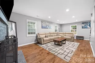 2006 Killarney Pl, Charlotte, NC 28262 - Photo 8