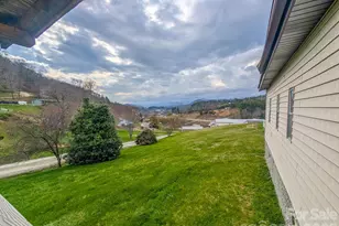 107 Mocking Bird Ln, Burnsville, NC 28714 - Photo 10