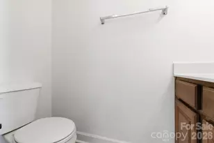 1336 Green Oaks Ln, Charlotte, NC 28205 - Photo 12